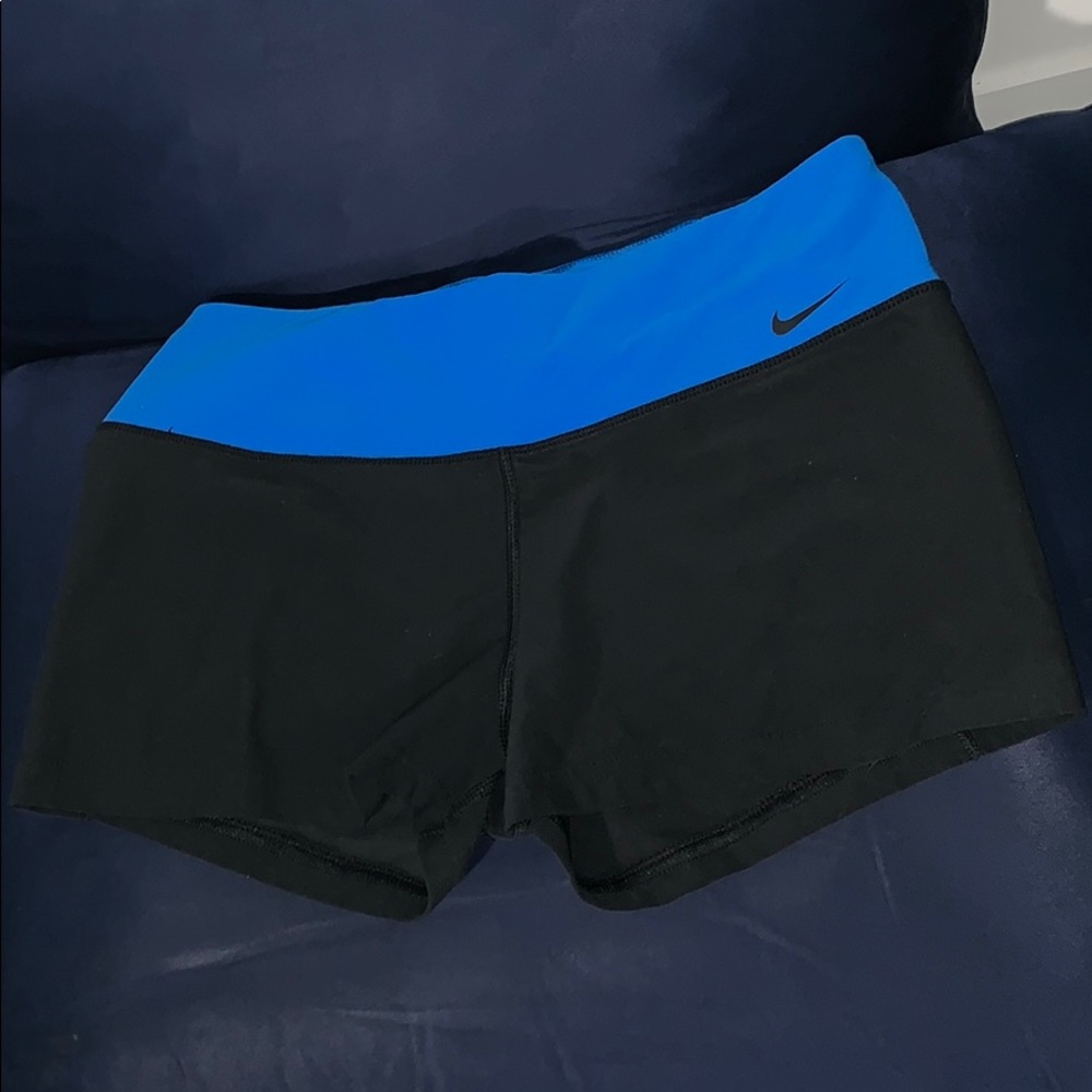 Nike Athletic Shorts GENTLY USED MEDIUM